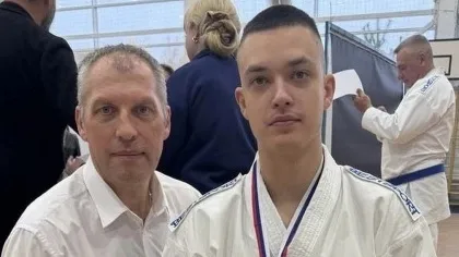 Брянский спортсмен Владимир Шестаков завоевал бронзу на чемпионате России по адаптивному карате