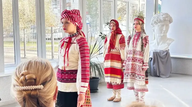 В Брянском областном колледже искусств прошёл концерт народной музыки
