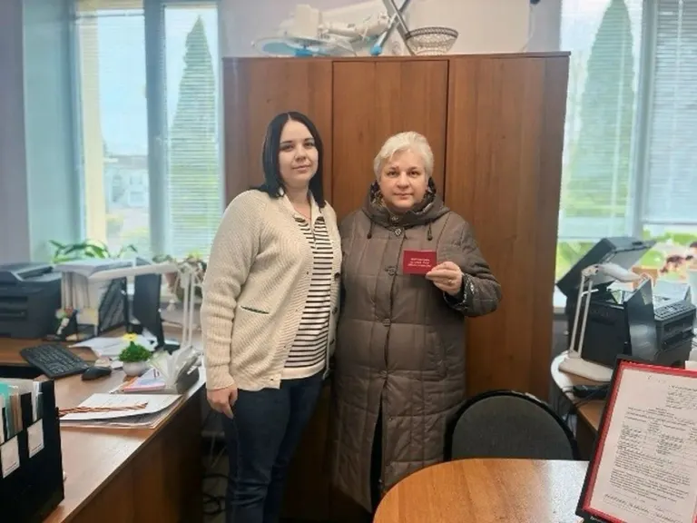 Светлана Аксютина получила статус ветерана труда Брянской области