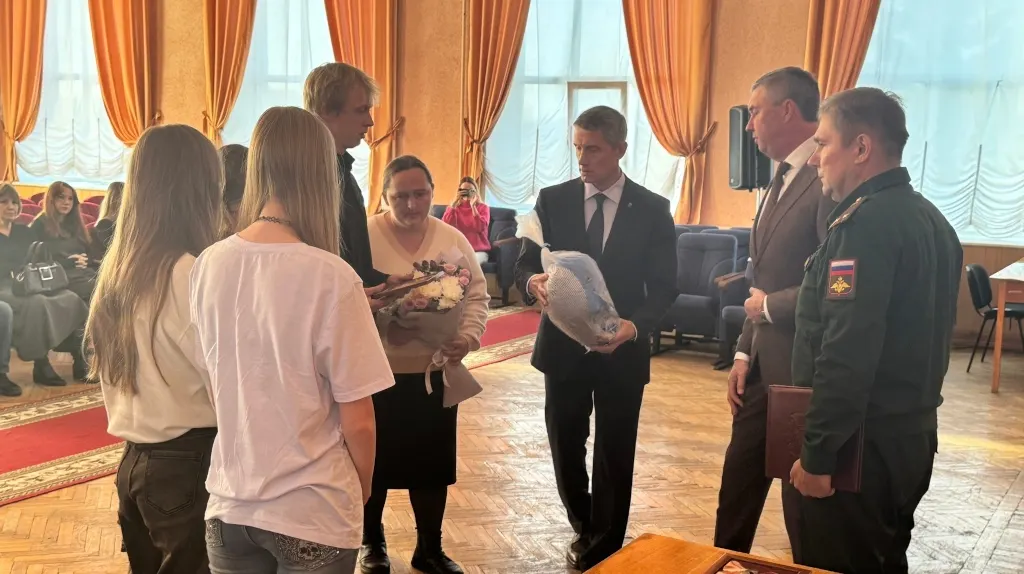 Вручение государственных наград семьям погибших в Клинцах