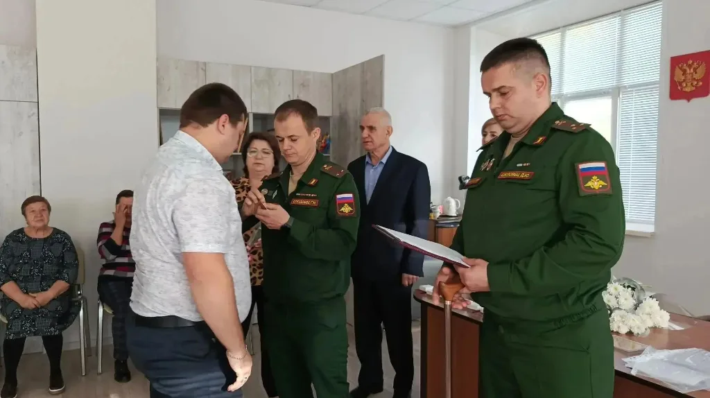 Вручение медали Суворова участнику СВО