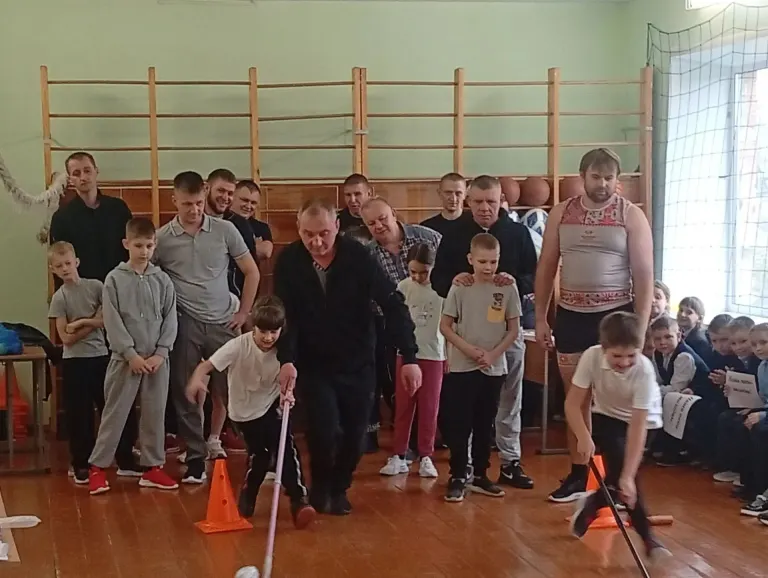 В школе имени Некрасова Почепы отметили День отца