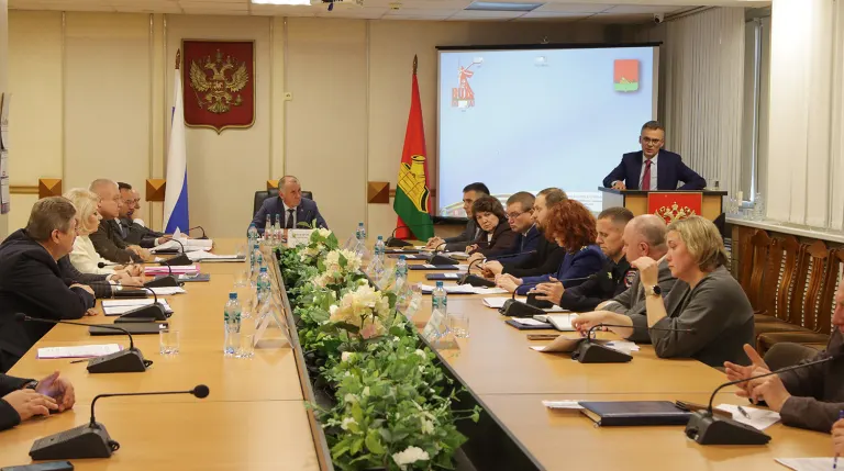 Центральные улицы Брянска приведут к единому архитектурному стилю