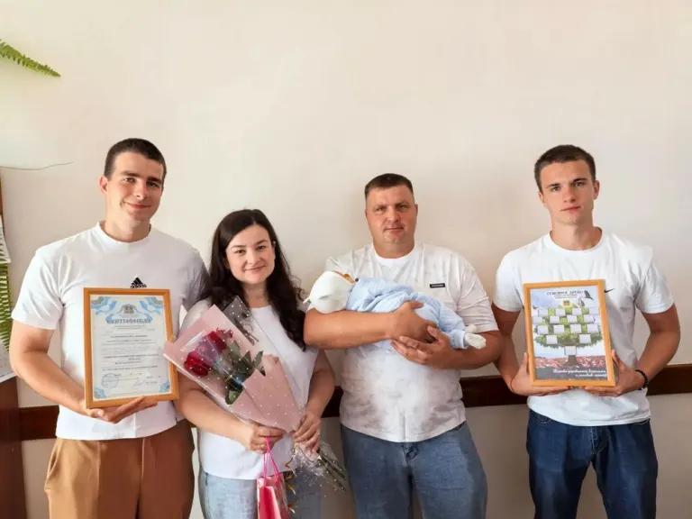 Супруги Калинченко из Дубровского родились в один день 40 лет назад в одной больнице