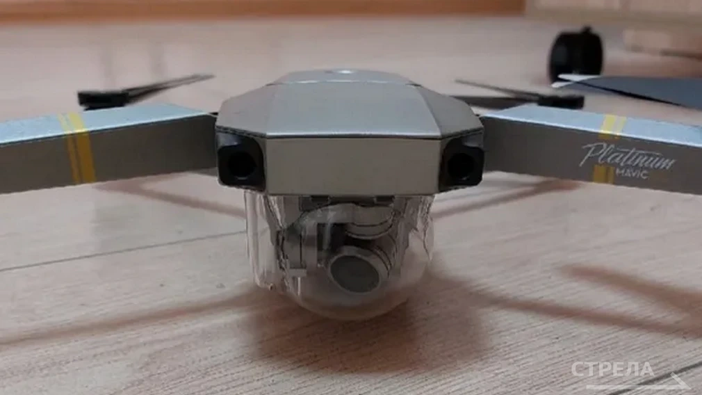 Боевой дрон DJI Mavic с винтами
