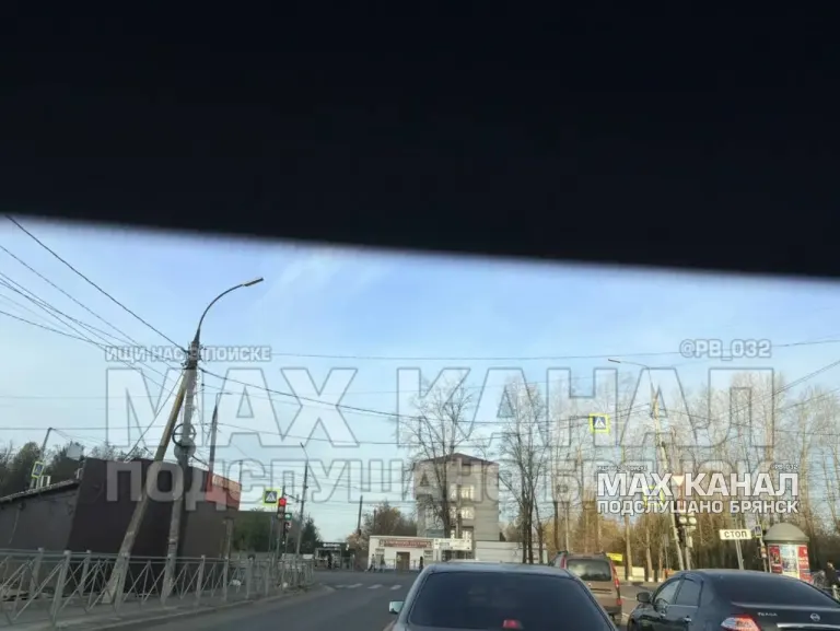 Брянец пожаловался на настройку светофора на пересечении проспекта Станке Димитрова и Спартаковской