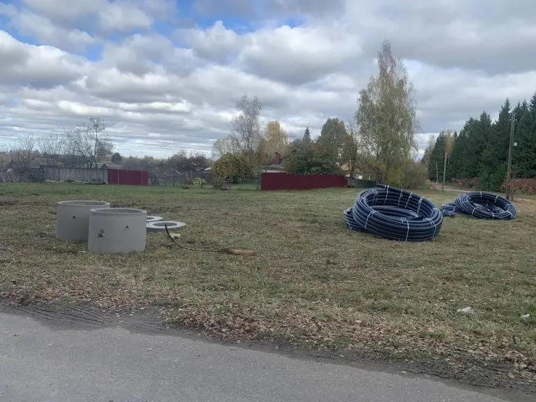 В Хмелево заменят старый водопровод