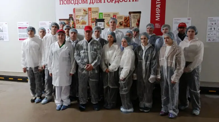 Школьники из Выгоничей посетили агропромышленное предприятие