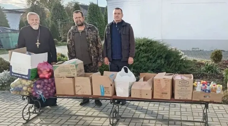 Успенский храм Мглина собрал гуманитарную помощь участникам СВО