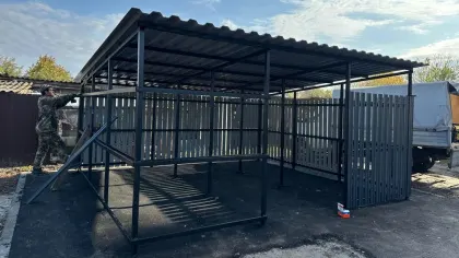 В Глинищево обустраивают три новые контейнерные площадки