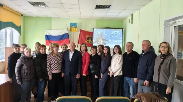 В Трубчевске обсудили меры поддержки семей участников СВО