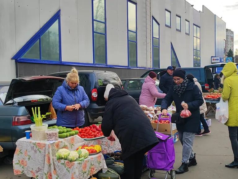 В Брянске работают ярмарки выходного дня
