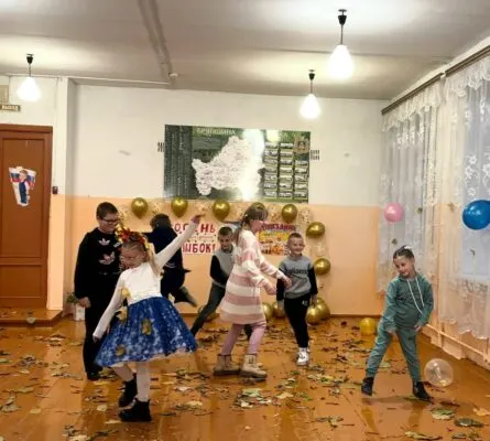 В Селеченской школе прошёл праздник осени с музыкой, театром и конкурсами