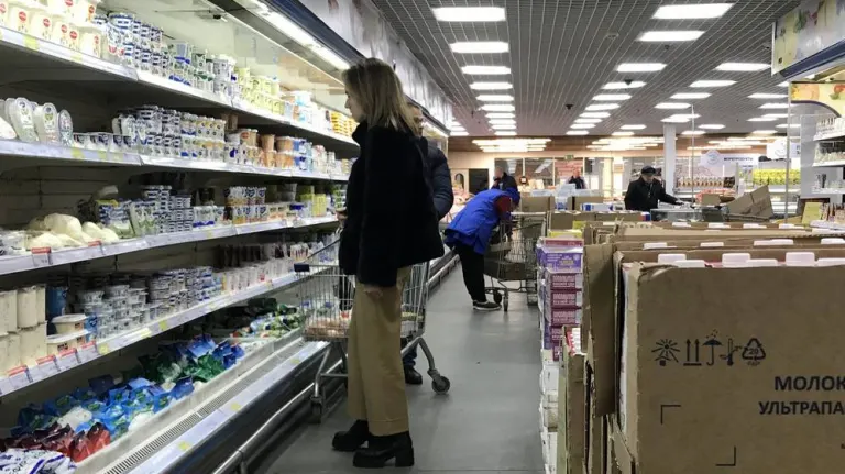 Роспотребнадзор: на что обратить внимание при покупке молочных продуктов