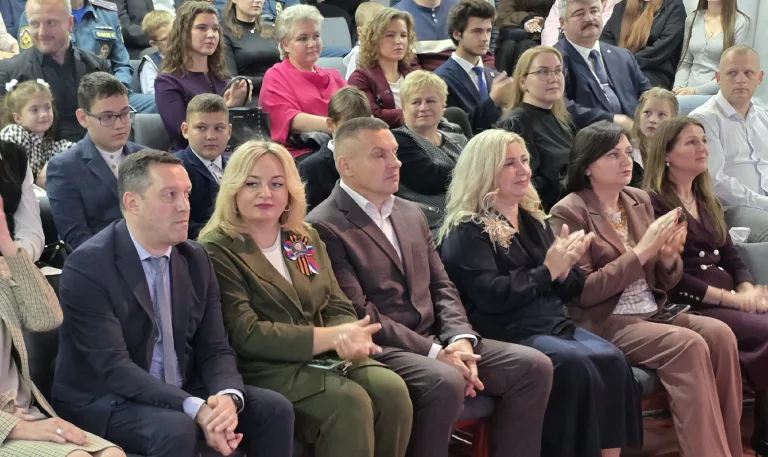 В Брянске наградили победителей конкурса «Мой любимый папа!»