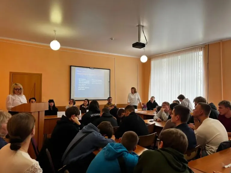 Брасовский центр занятости провел встречу студентов с предпринимателями