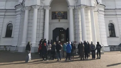 Дети с ограниченными возможностями посетили Свенский монастырь