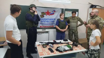 Ветеран СВО Антон Звягинцев преподает в клинцовской школе