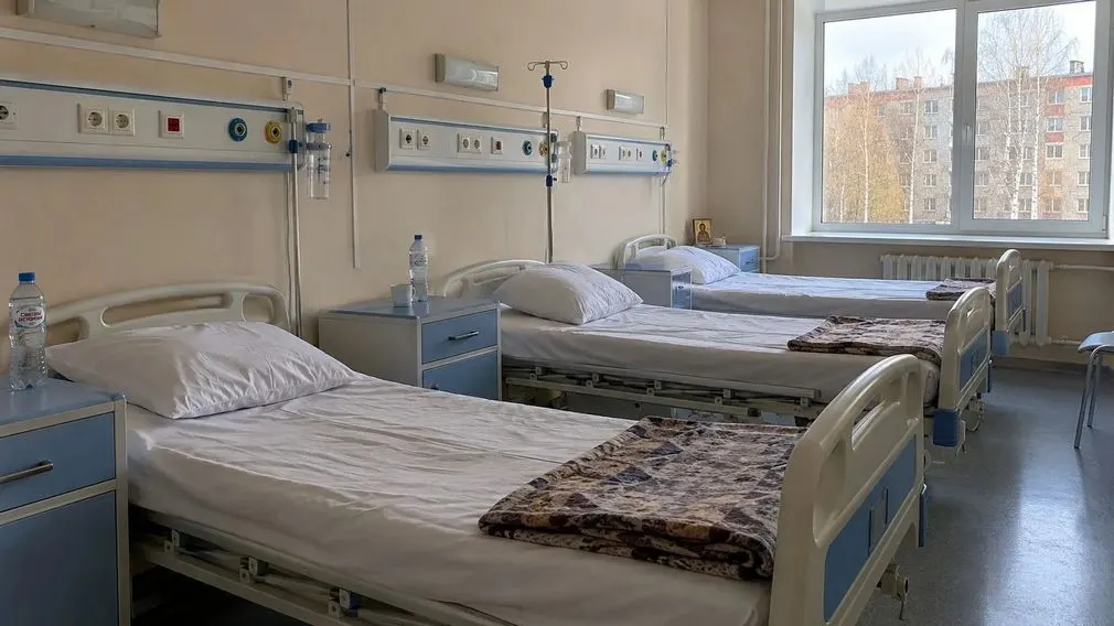 Палата реабилитационного центра с медицинским оборудованием